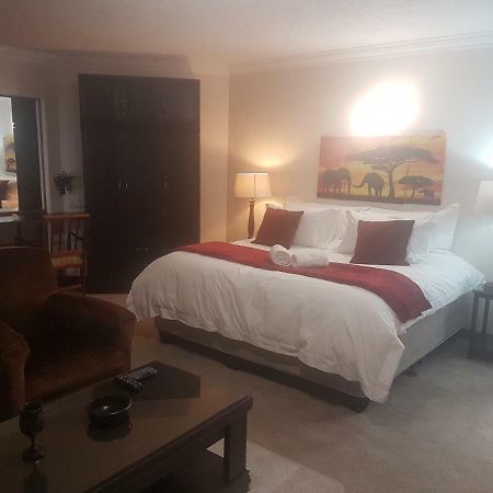 The Baobab Villa Midrand Bagian luar foto