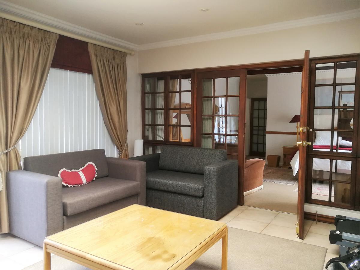 The Baobab Villa Midrand Bagian luar foto