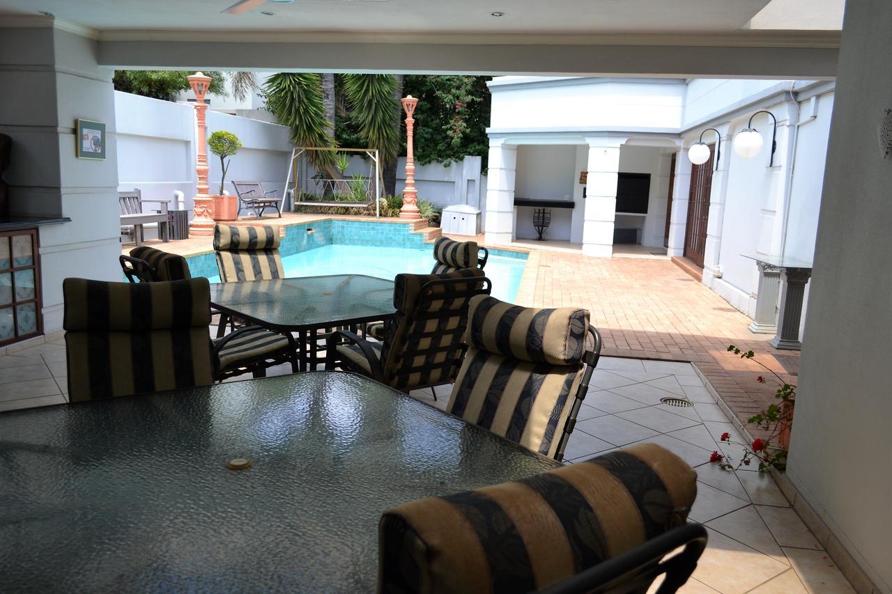 The Baobab Villa Midrand Bagian luar foto