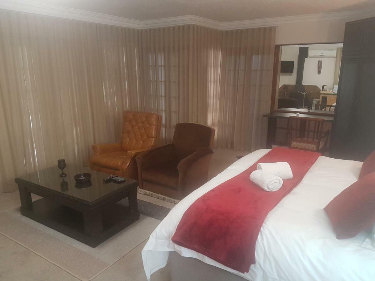 The Baobab Villa Midrand Bagian luar foto